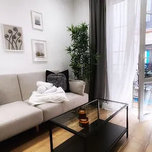 ronda-apartamento-reformado-en-casco-viejo.bilbaohotelsspain.com/
